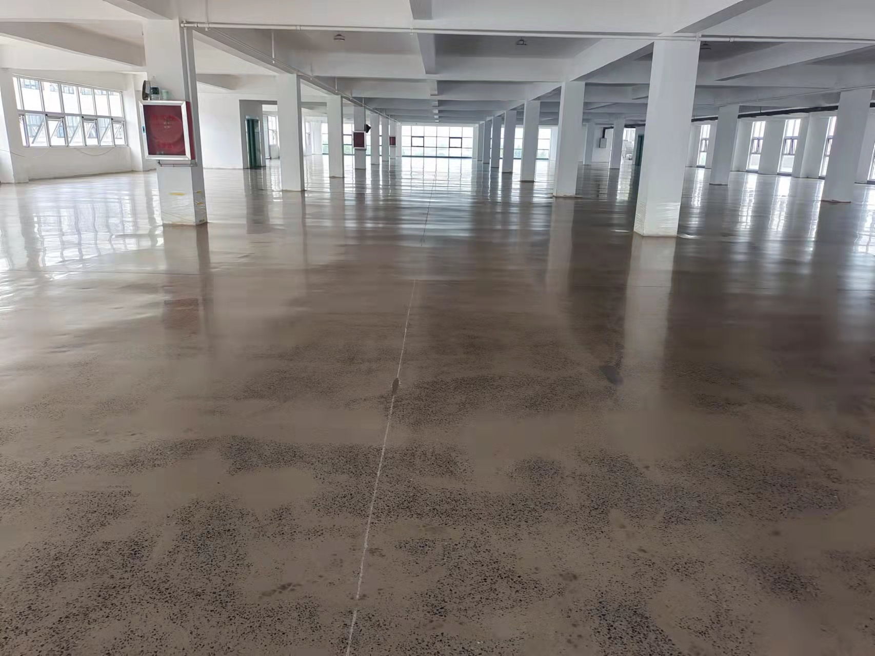 石家莊某企業地坪施工收尾了！